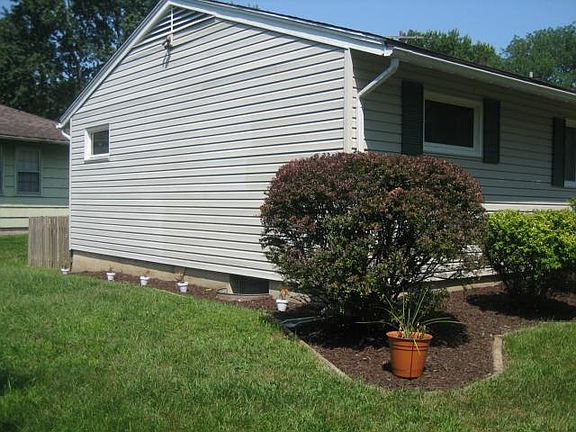 3rd image of 10012 Oakdell Dr