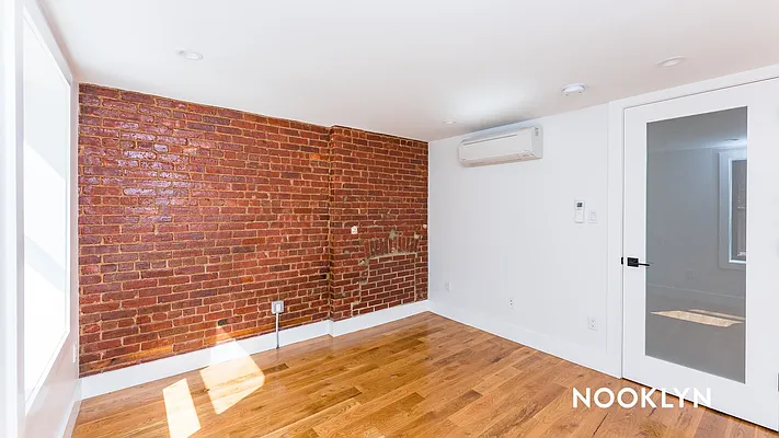 Rented by Nooklyn NYC LLC | media 14