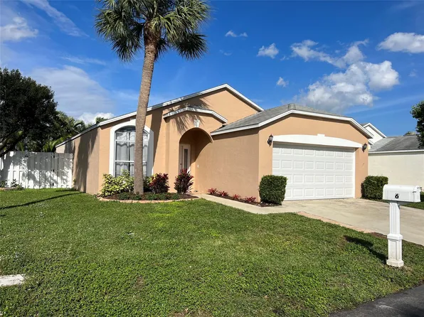 6 Bentwater Circle, Boynton Beach, FL 33426