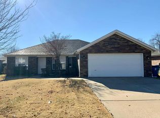 3903 SW Moline Ave, Bentonville, AR 72712