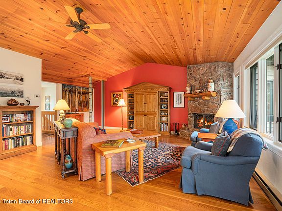 5th image of 3950 N Pond Dr #12