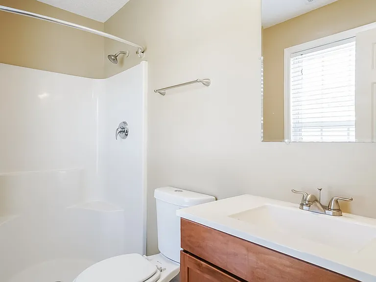 2517 Dandridge Dr — Photo 16