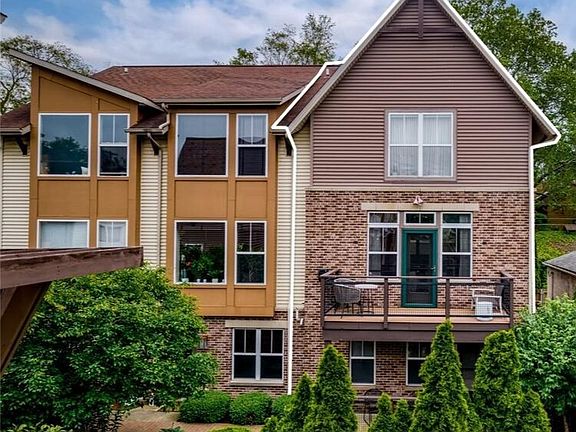 3rd image of 3905 Vine Ct