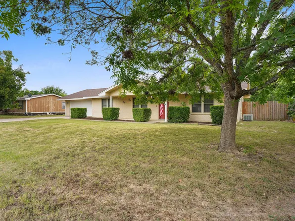 118 Cypress Dr, Kerrville, TX 78028