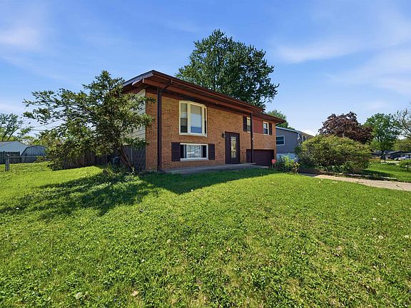 3rd image of 230 Devron Cir