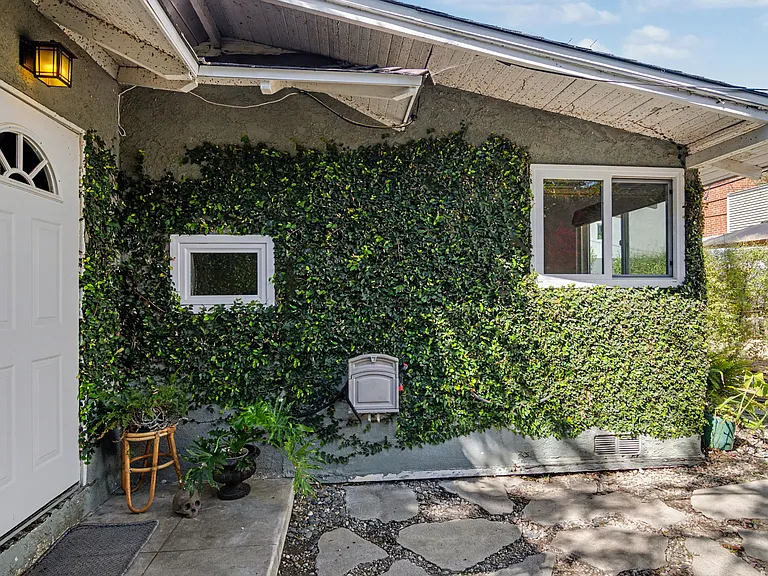 6609 Leland Way — Photo 12
