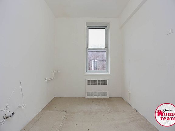 5th image of 3325 90th St APT 6C