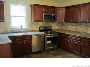 179 Barker St, Hartford, CT 06114