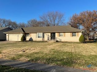 309 E Clinton St, Clinton, MO 64735
