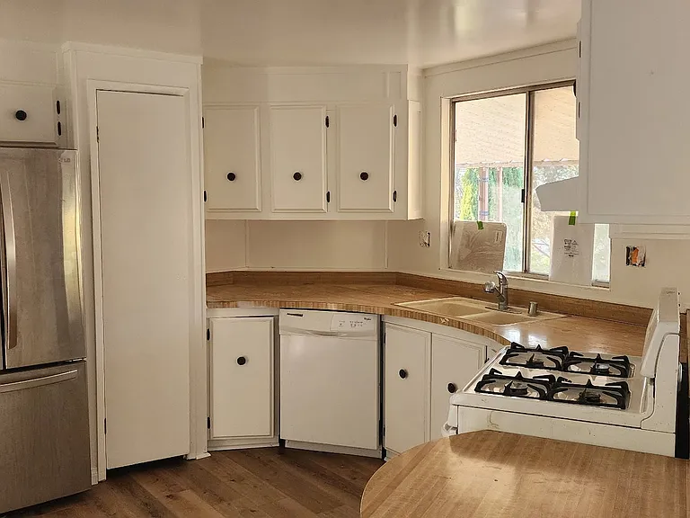 216 Kearns Dr — Photo 16