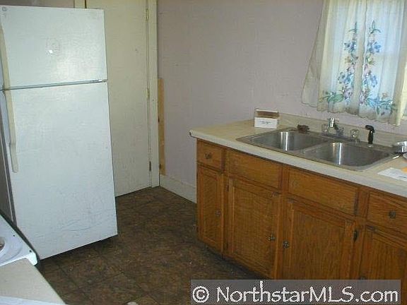 3rd image of 2515 N Ferry Street