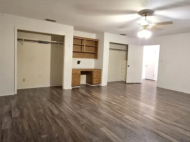 1514 State Highway 155 N — Photo 11