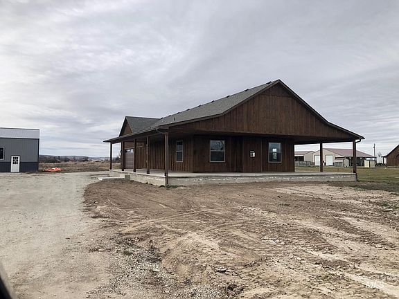 4th image of 3721-3723 W Highway 52