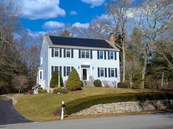 9 Darlene Dr, Southborough, MA 01772