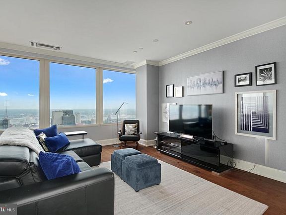 3rd image of 50 S 16th St Unit 4705