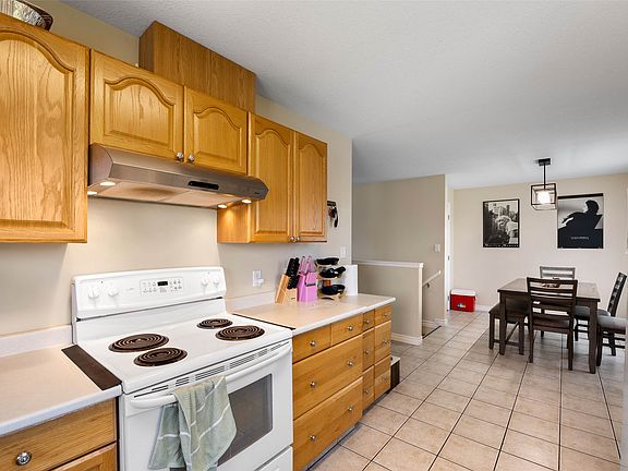 5th image of 2253 Park Dr