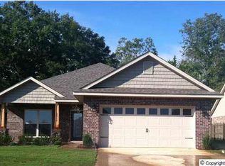 2916 Pasture View Ln, Owens Cross Roads, AL 35763