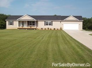 5392 S M 52, Stockbridge, MI 49285