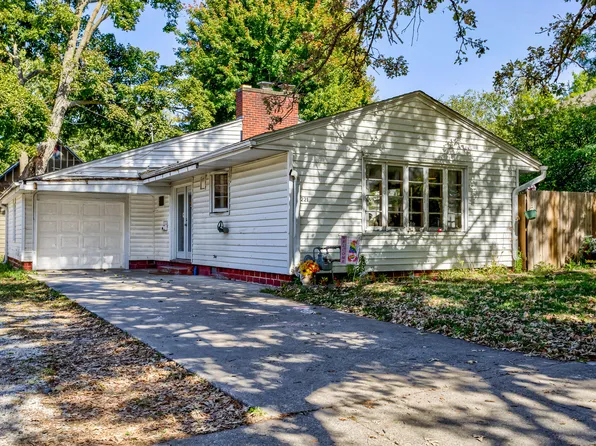221 K Ave, Nevada, IA 50201