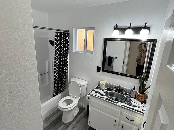 4th image of 13303 Hillcrest Dr
