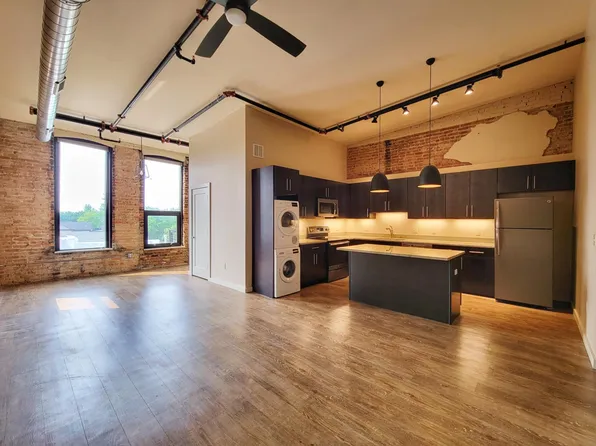 103 W Michigan Ave APT 3C, Saline, MI 48176