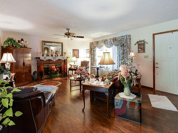 5th image of 24100 Bluebird Dr