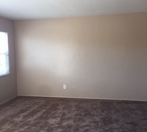 4th image of 307 Avenue H APT E