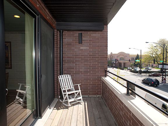 2nd image of 2308 W Chicago Ave Unit 2