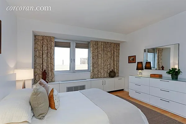 Sold by Corcoran | media 5