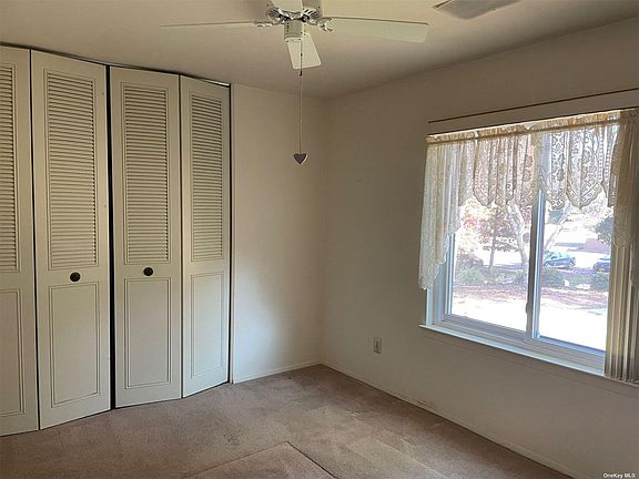 4th image of 951 Skyline Dr #951