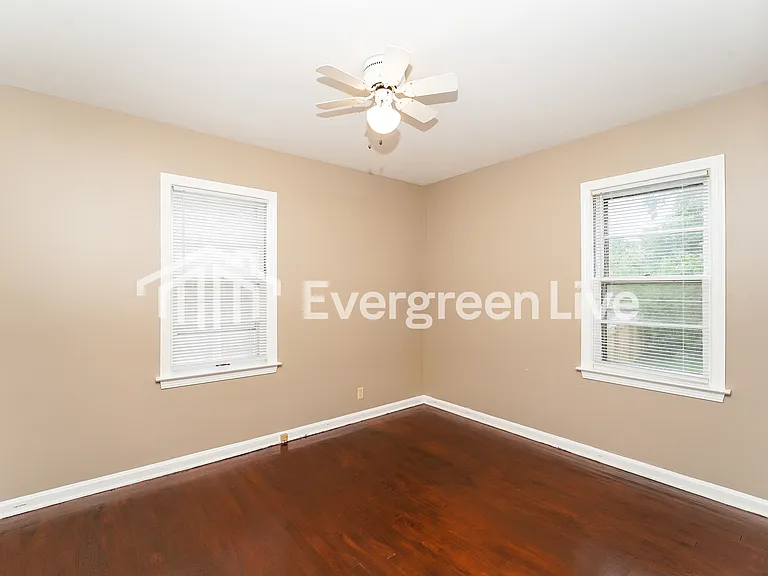 123 E Rosewood Ave — Photo 10