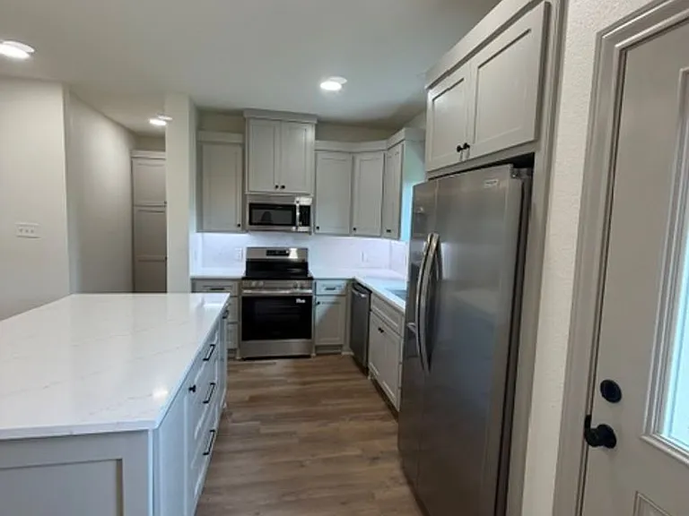 301 Live Oak St — Photo 15