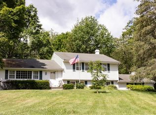 4240 W Bath Rd, Akron, OH 44333