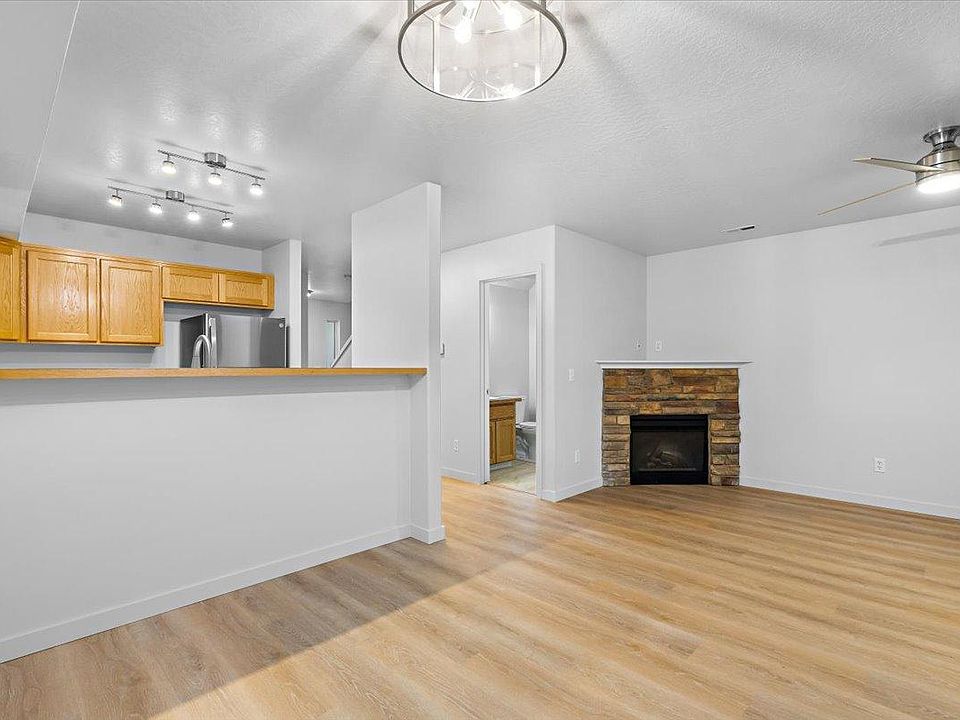 Light & Bright Living Space