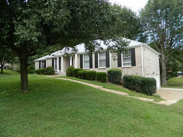 1st image of 501 Foothill Dr