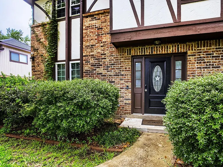 3734 Blue Lake Dr — Photo 33