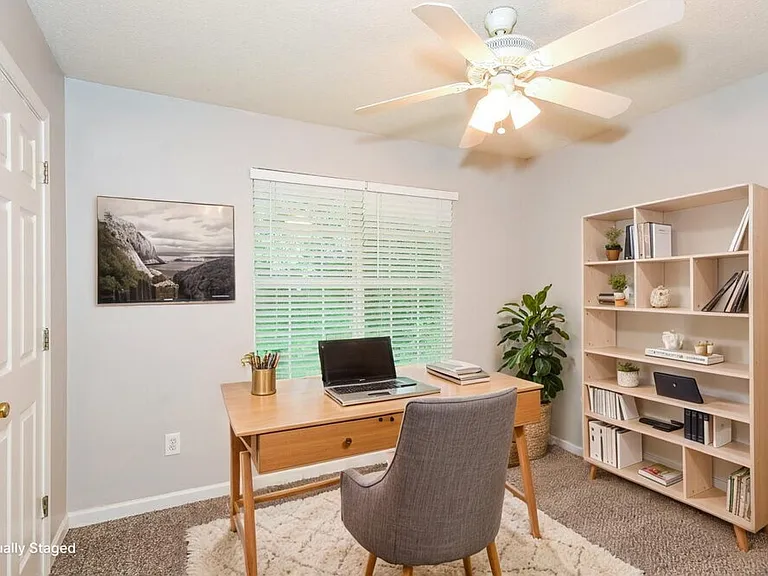 221 Martins Ct — Photo 15