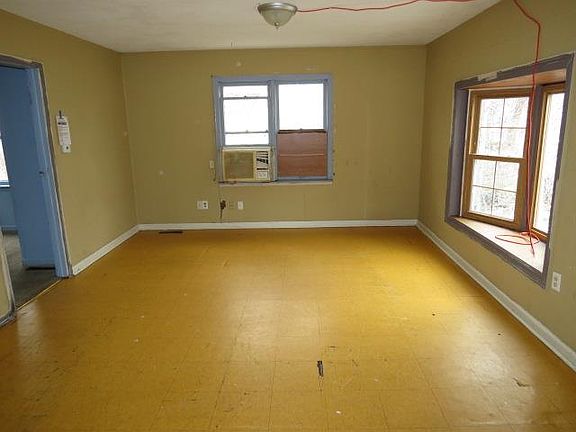 5th image of 128 S 25th St