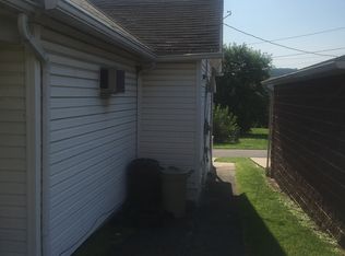 58 Federal Dr, Donora, PA