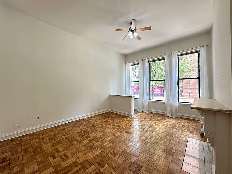 1160 N Lasalle St #2 — Photo 7