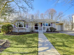 20 Melrose Dr, Toms River, NJ 08753