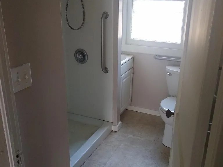 1154 Walnut St — Photo 9