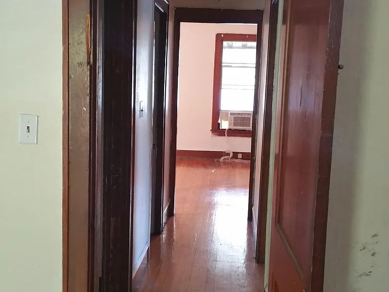 154 E Herndon St #B — Photo 7