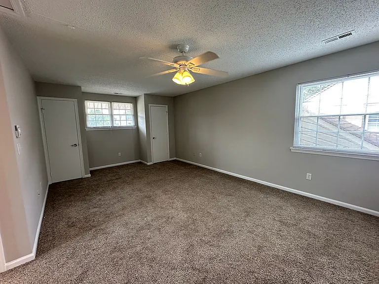 4809 Cliffony Dr — Photo 27