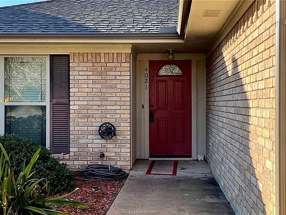 2nd image of 4021 Kenwood Dr