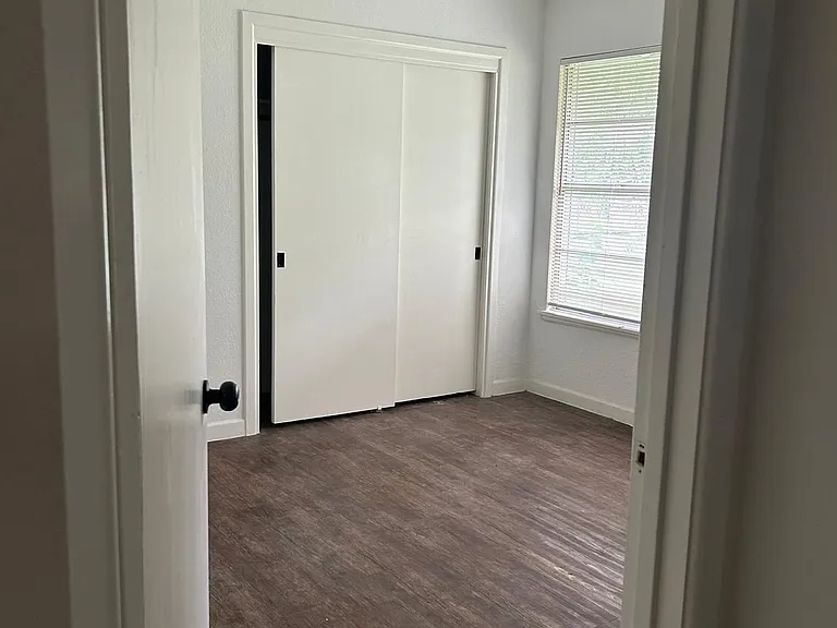 1203 Edgewood Ave — Photo 8