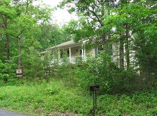 15 Locust Ln, Mount Jackson, VA 22842