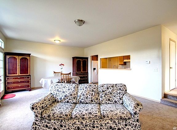 5th image of 3106 Briarwood Cir