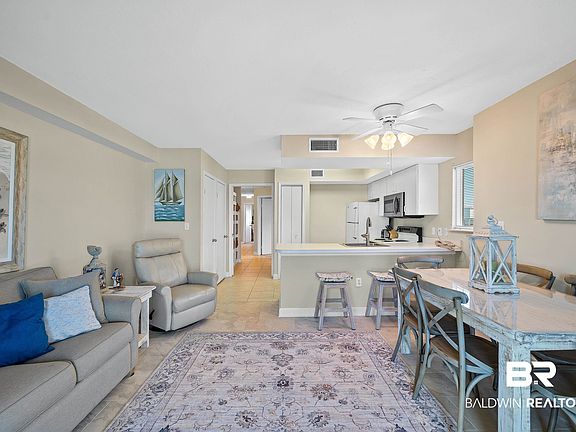 4th image of 1117 W Beach Blvd #201
