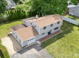 12 Daniel Rd, Spotswood, NJ 08884
